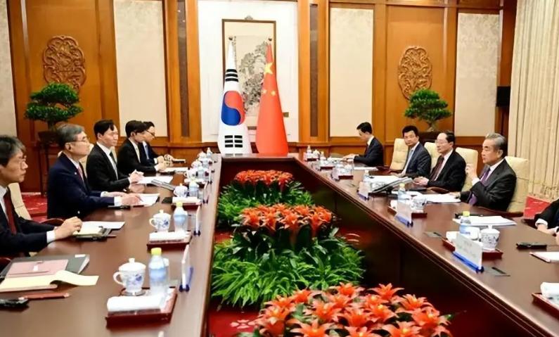 中国外长时隔五年访韩敲定多项合作，普通人的钱包和出行将迎来哪些实在变化？

最近