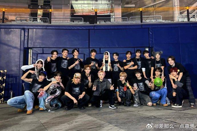 NCT十周年把首尔都变成应援现场了NCT十周年首尔开启一个月庆典跨越十年的相遇，