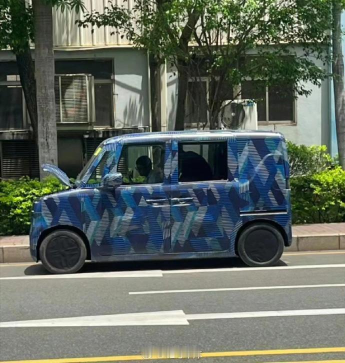 比亚迪纯电 K-Car 谍照，专打日本市场，侧滑门、双 A 柱、法规限定最大马力