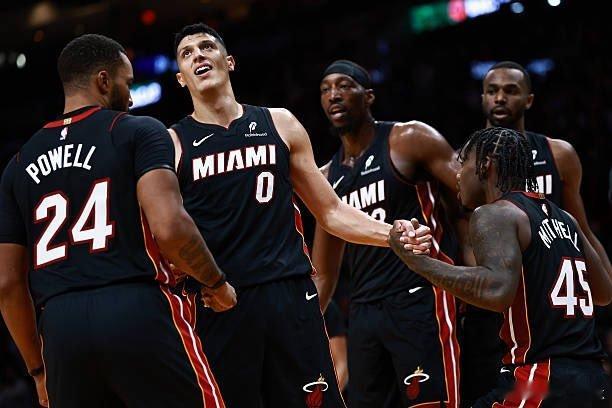 两连败之后，热火昙花一现的言论又开始了。热火今天打得确实糟糕，但其实还是有机会赢