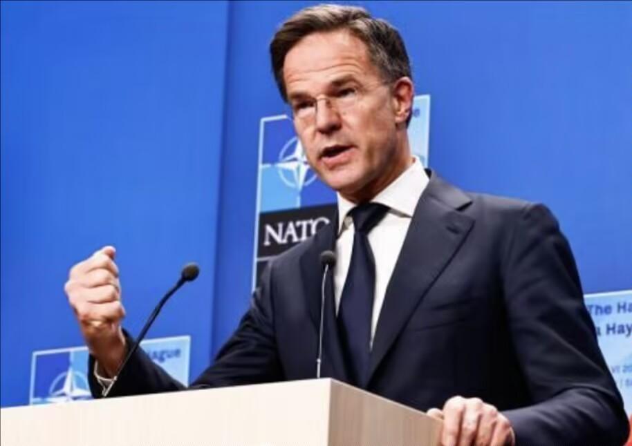 俺想问一下，俄罗斯并没有和欧盟交战，俄乌都不是欧盟的成员国，欧盟为什么要冻结俄资