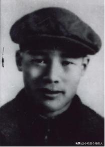 林基路革命烈士
林基路（1916年-1943年9月27日），原名林为梁，是一位中