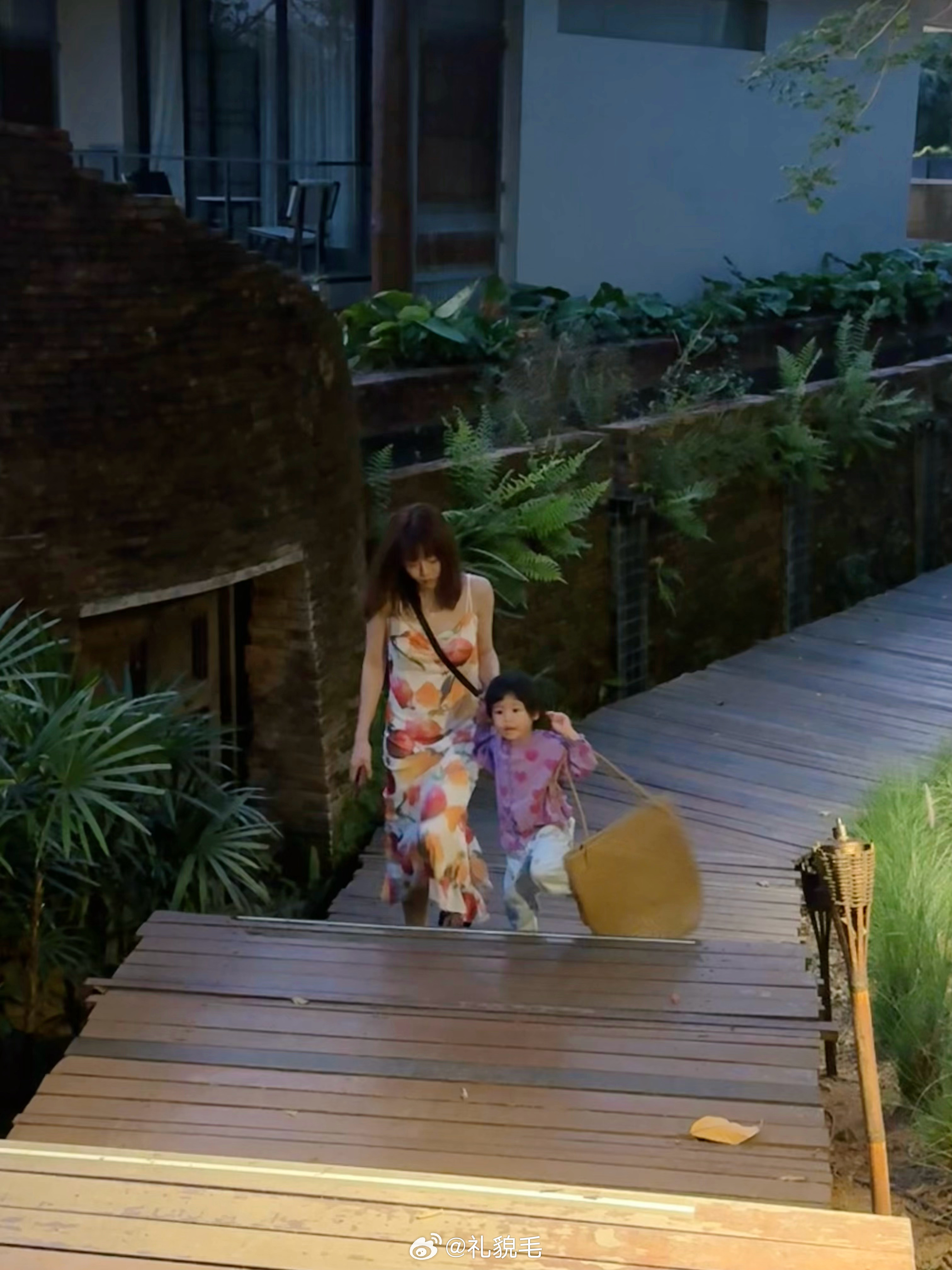 旅蛙今日随手拍旅毛球清迈行亲子大玩家