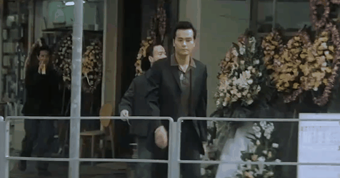 东莞仔跨栏太丝滑了#东莞仔快来# #聊港影，侃人生# #你还会看港片吗# #港片