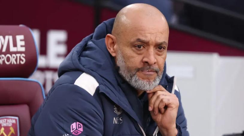 此前，据英国talkSPORT电台报道，战绩糟糕的西汉姆联正考虑解雇主帅努诺·桑