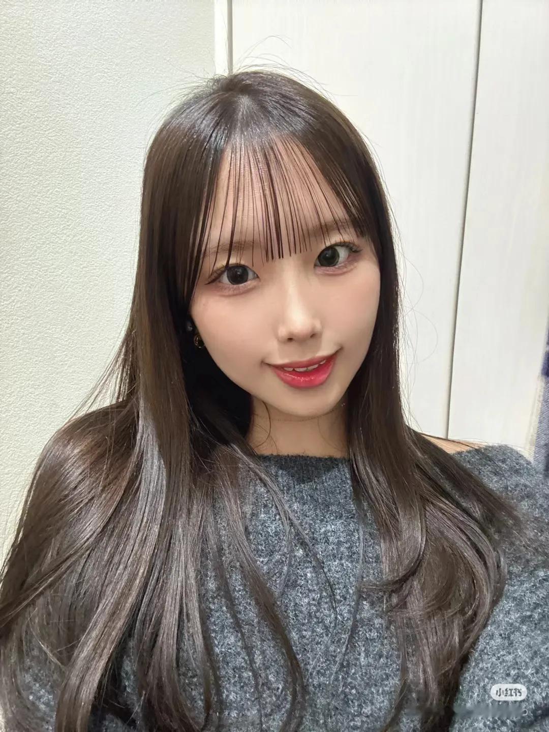 话说日本近几年就推出了许多颜值和气质都相当不错的新晋博主，而爱乃就是其中之一。凭