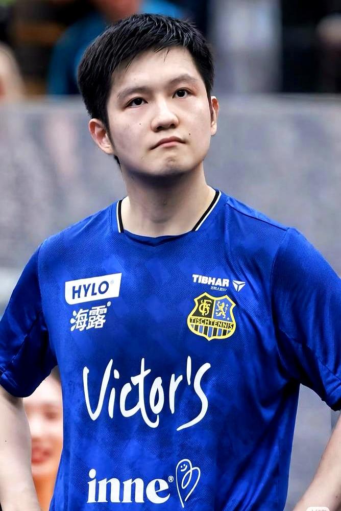 樊振东去德甲打球，效果藏都藏不住！  
 

加盟萨尔布吕肯俱乐部后，前四轮3胜