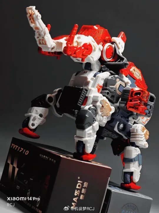 「你说，要是能驾驶机械大象上街可多帅！ 机甲的最帅POSE 机械可驾驶的机甲獸，