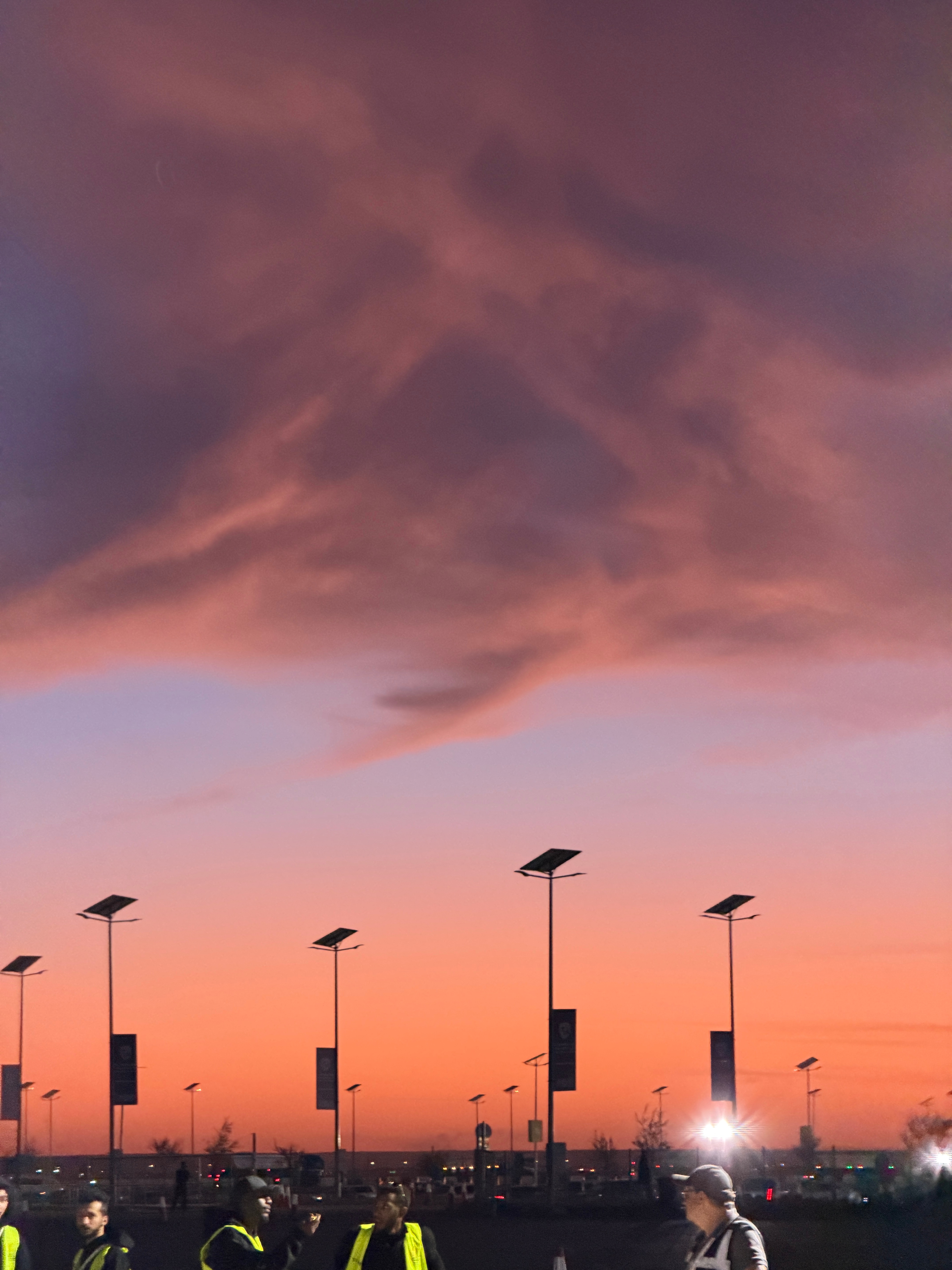 利雅得的日落 打卡一下航展地标 