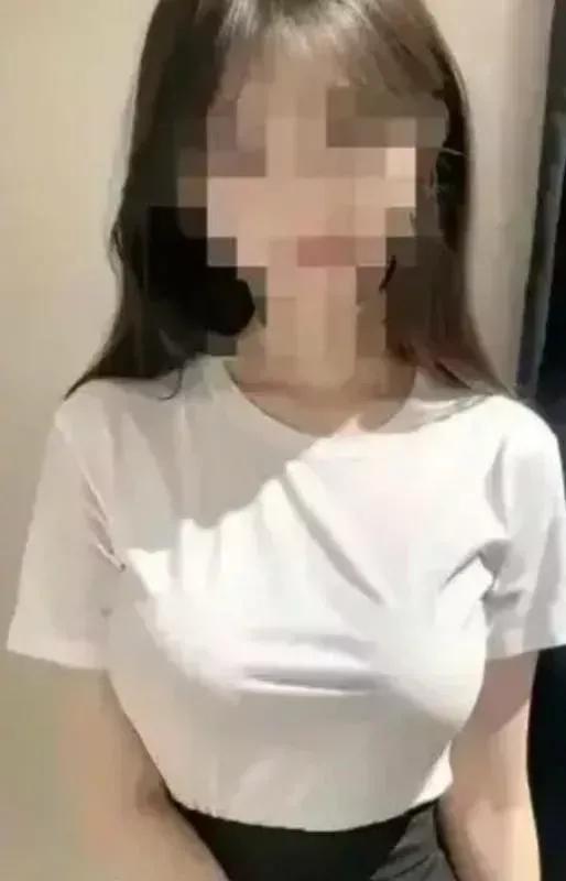 男子强奸女大学生多次索要800元营养费

女子是一名在校大学生，性格开朗，善良大