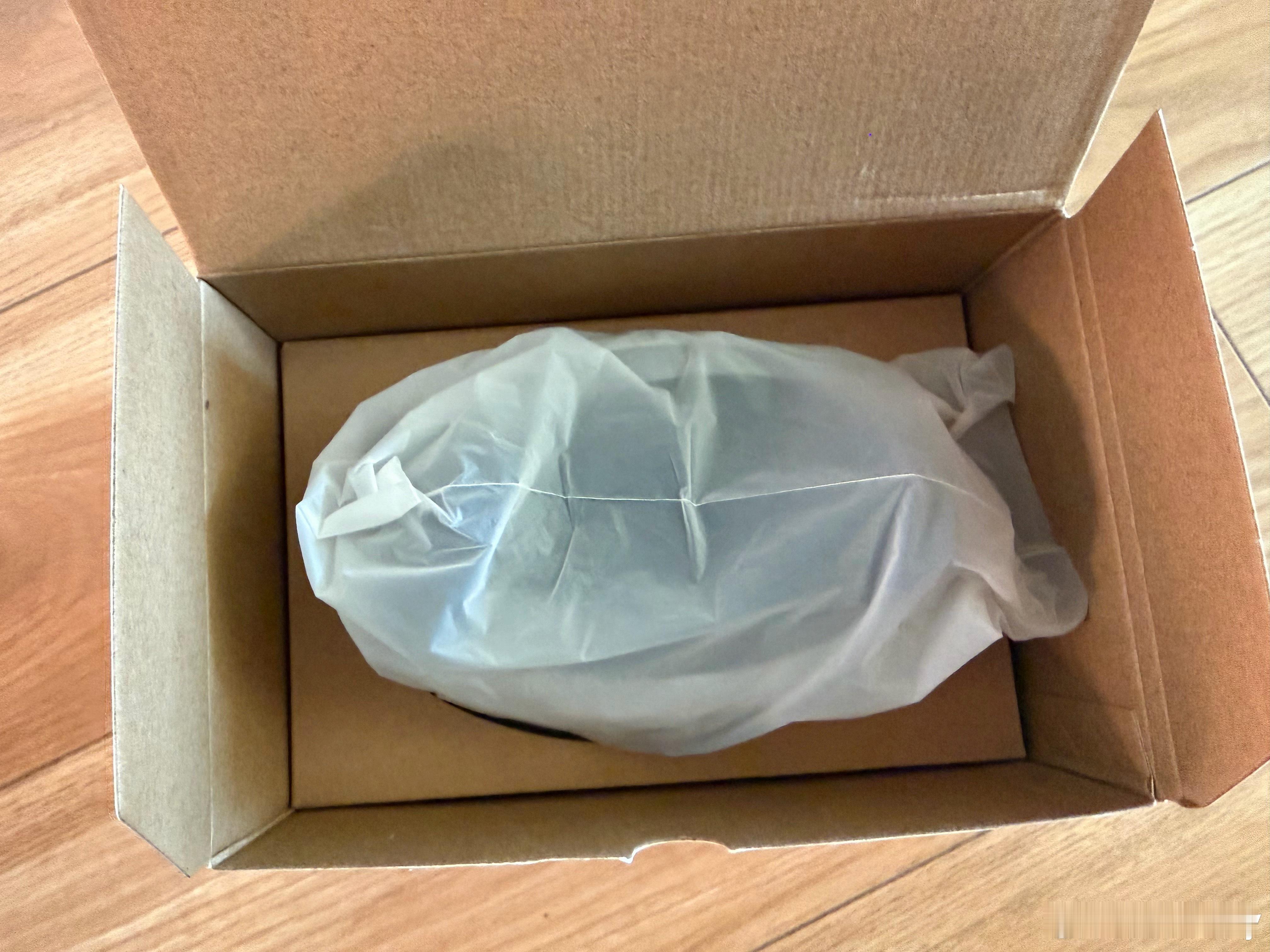 老规矩粉丝点赞，5月13日抽奖，不过滤。倍轻松按摩眼罩比亚迪生态的合作产品。抽奖
