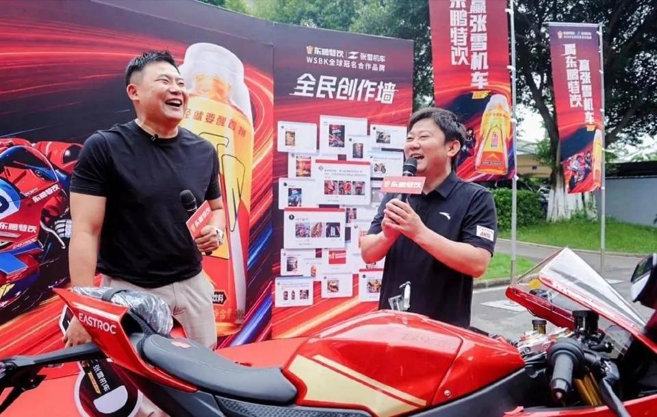 天上掉馅饼了！重庆这位大哥也太幸运了！深夜陪老婆去医院输液，熬到后半夜困得不行，