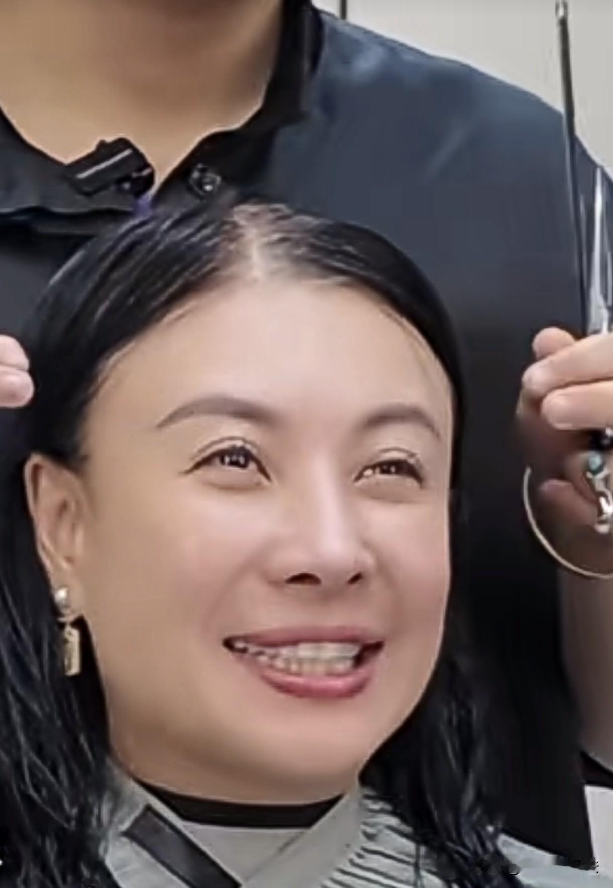 作为男人你关心过女人的
           第二张脸吗
    [微风][微风