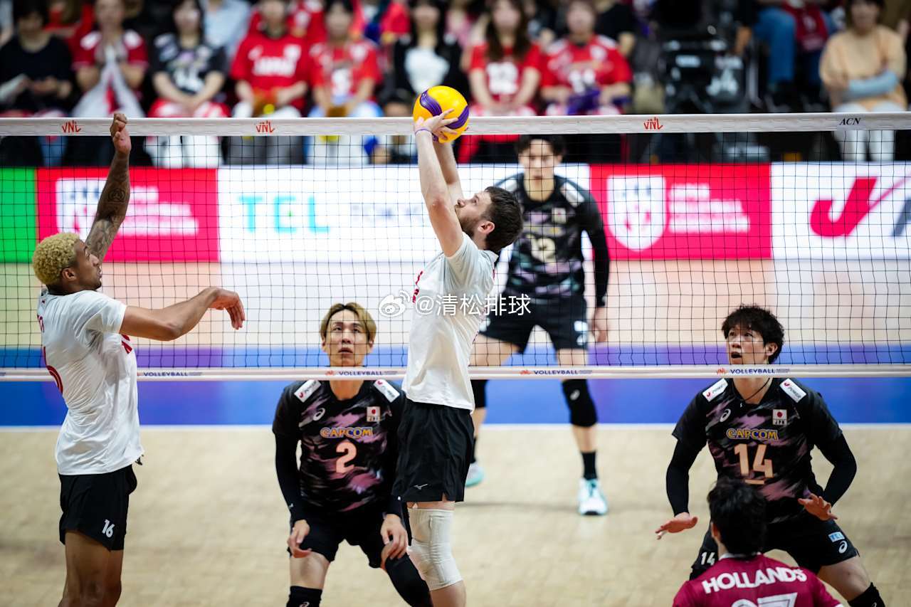 日本男排0-2加拿大男排（18-25 24-26）石川祐希：7分（16扣7中2失