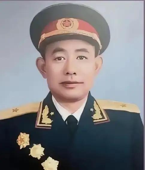 1951年，志愿军师长黄朝天违抗军令，率9000残兵掉头杀向3万美军。战后总结会