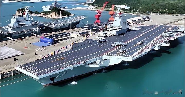 天大好消息！航母要量产！

央视旗下“玉渊谭天”于2025年11月（福建舰入列后