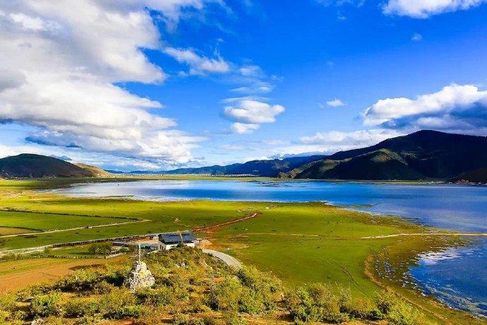 旅游香格里拉，在炎热的夏季，来到这个美丽的避暑天堂，享受在梦中天堂避暑的体验！