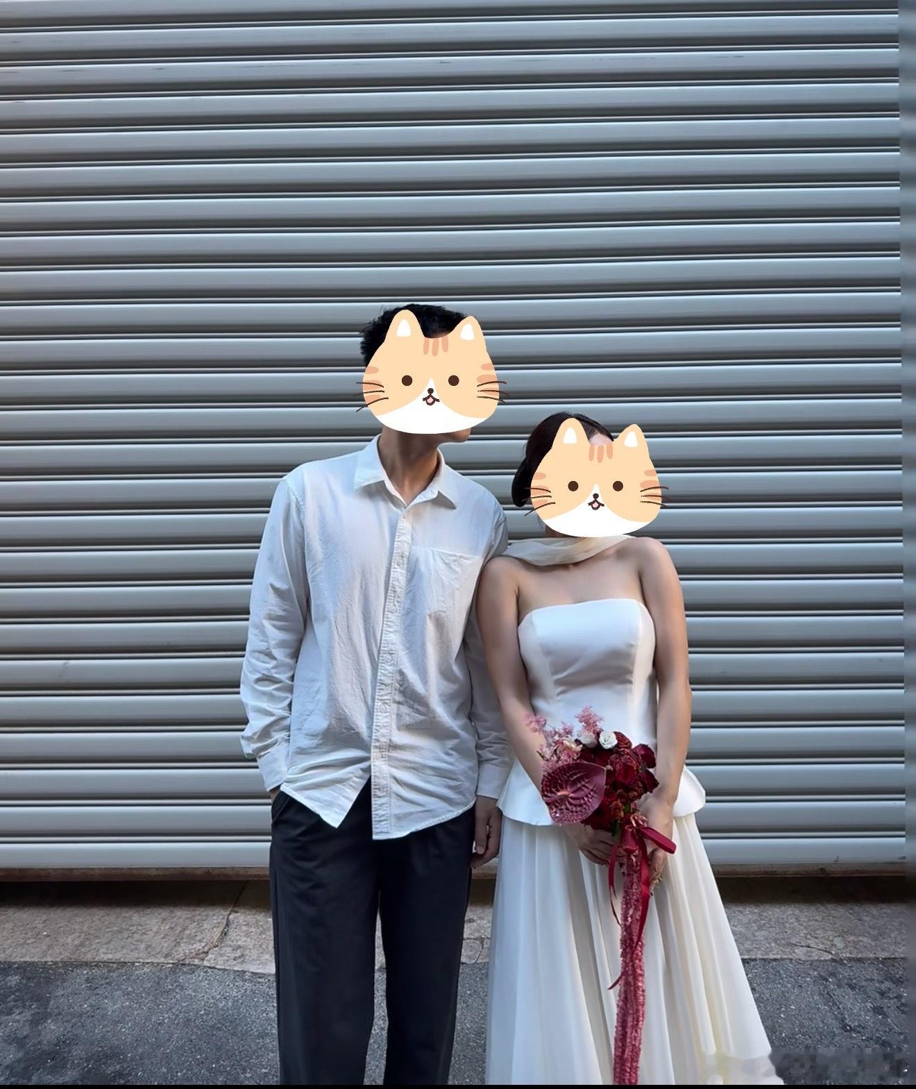 拍婚纱照偶遇陈飞宇网友拍婚纱照偶遇陈飞宇，陈飞宇还祝她新婚快乐！陈飞宇祝我新婚快
