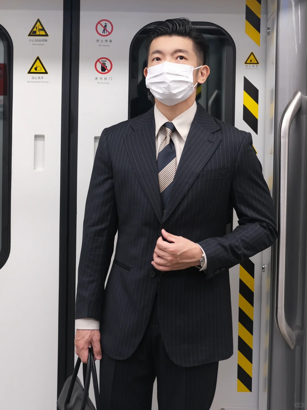 听劝‼️秋季上班通勤只需一套得体的西装