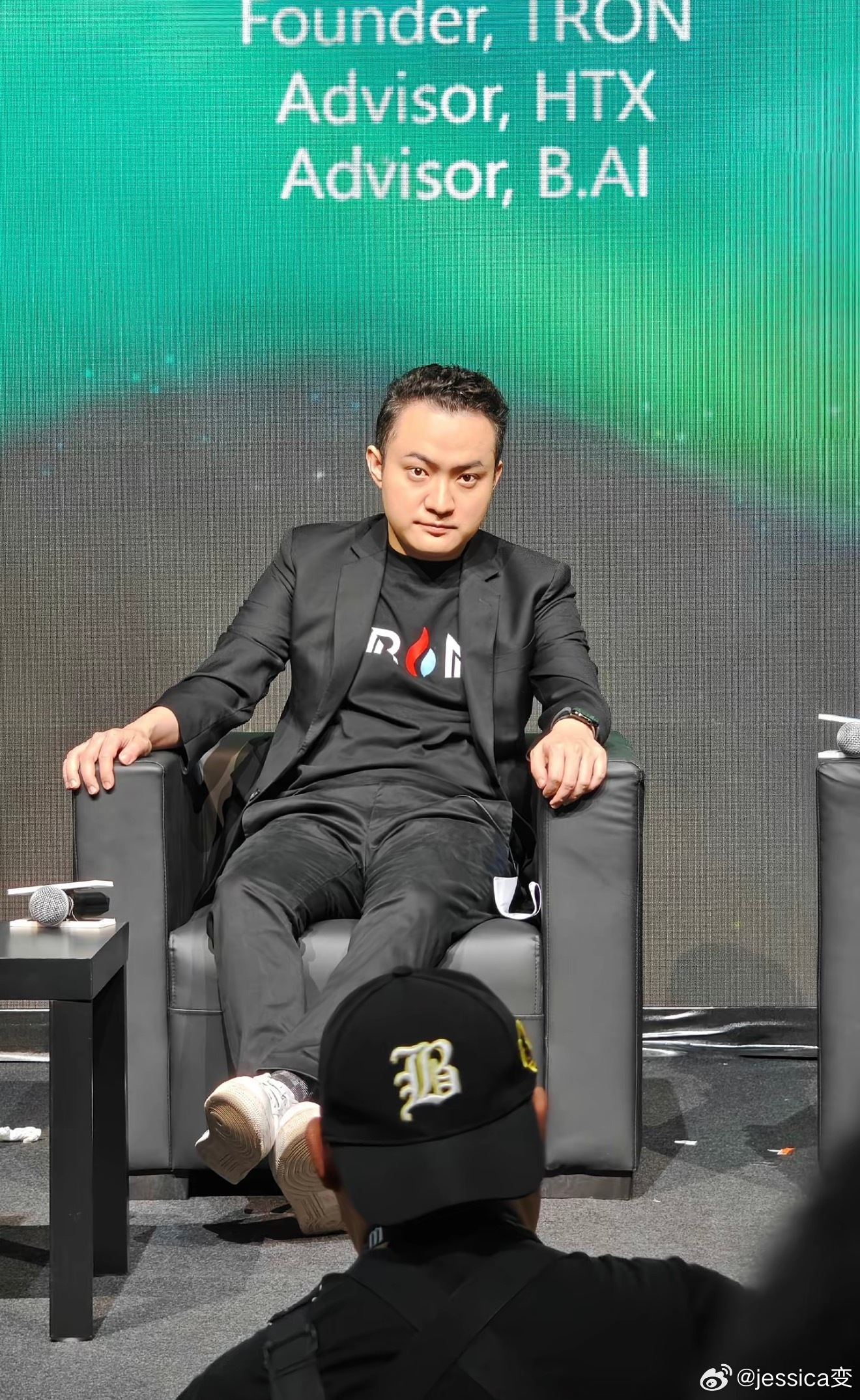我要长这样 再有钱都不敢碰瓷女明星的！ ​​​