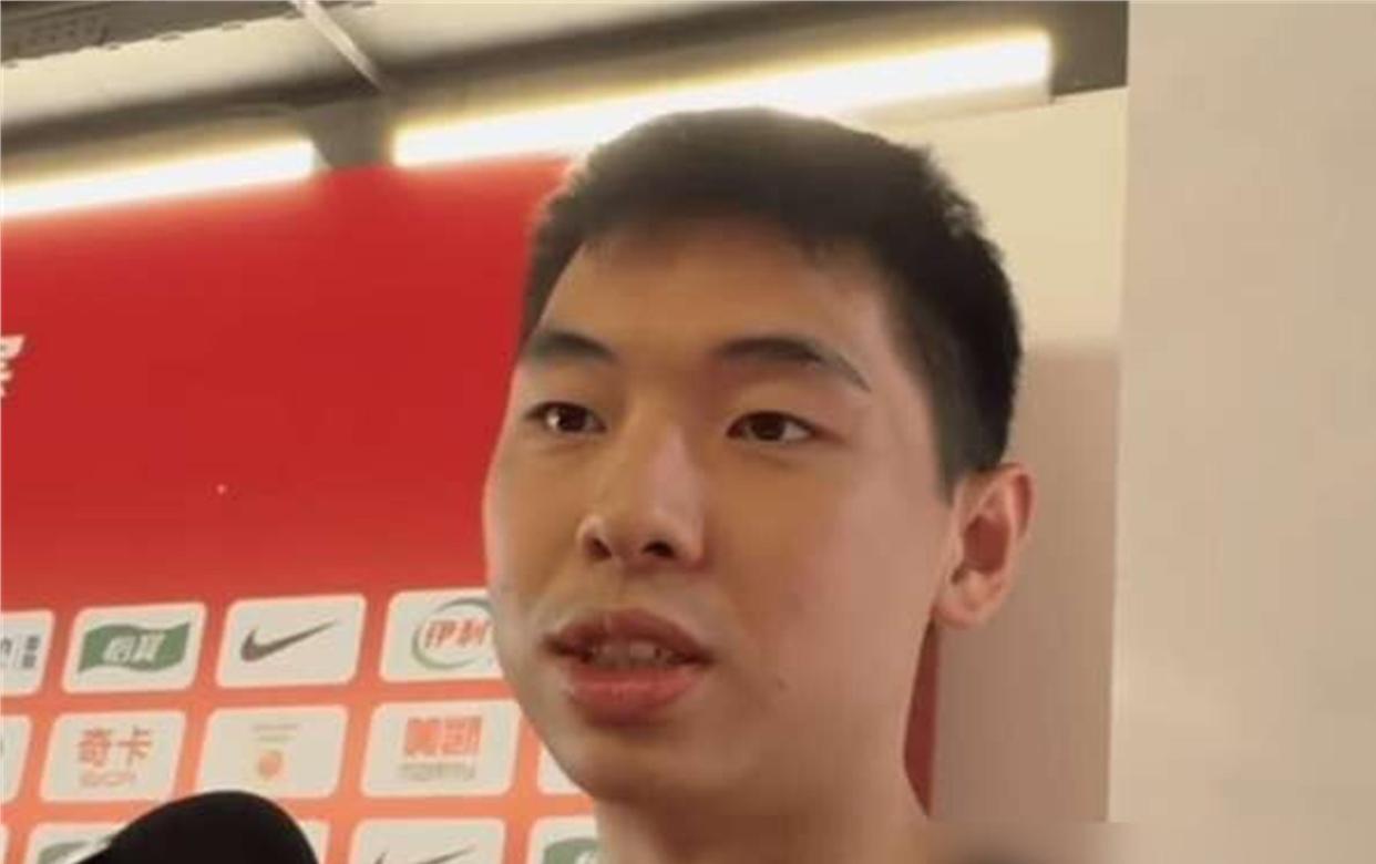 崔永熙无缘12人名单坐穿板凳，开完总结会最敢说真话的人反而第一个被拿下
 崔永熙