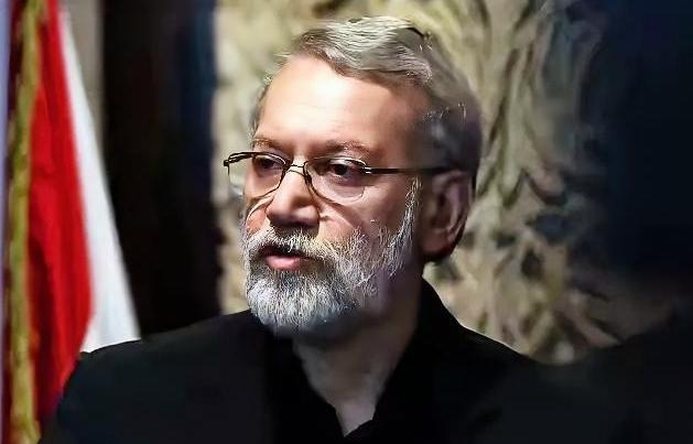 就在刚刚
伊朗总统证实
伊朗国家最高安全委员会秘书、前议长阿里·拉里贾尼遇难。