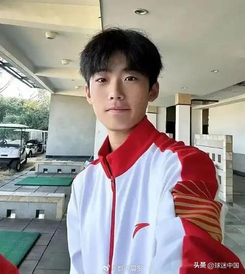 大学生联赛的“降维打击”：苗润东用速度撕碎高校防线

在U19国青队大放异彩的苗