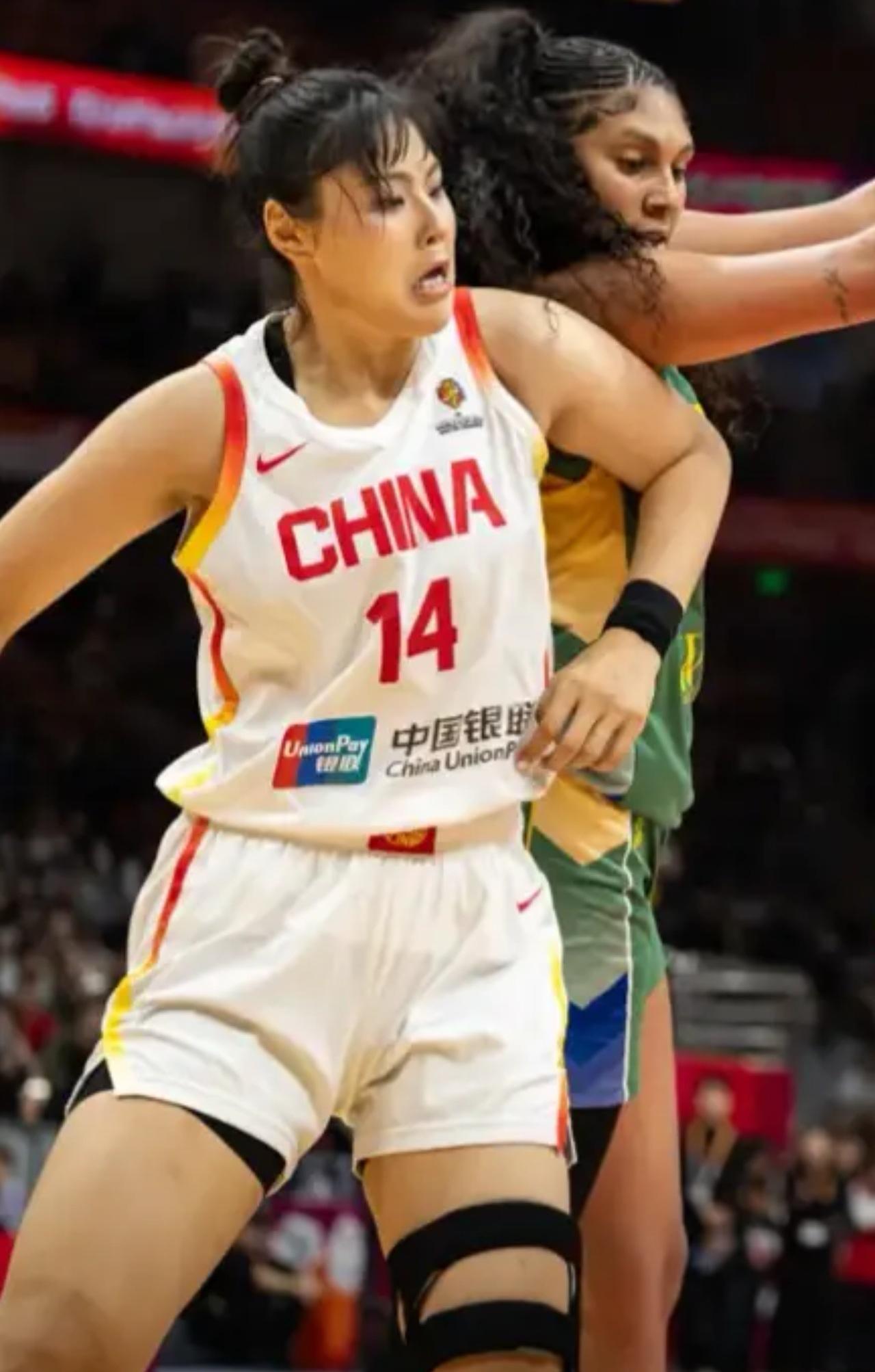 为什么感觉李月汝游离于这支国家队的体系之外？
世预赛已经结束，中国女篮也是如愿进
