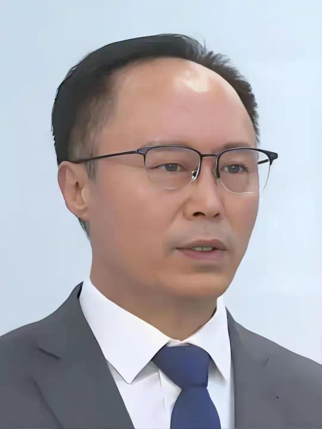 我们辽宁的一位体育生交通交通局局长被查了，不明白体育生与交通局有啥关联！

20