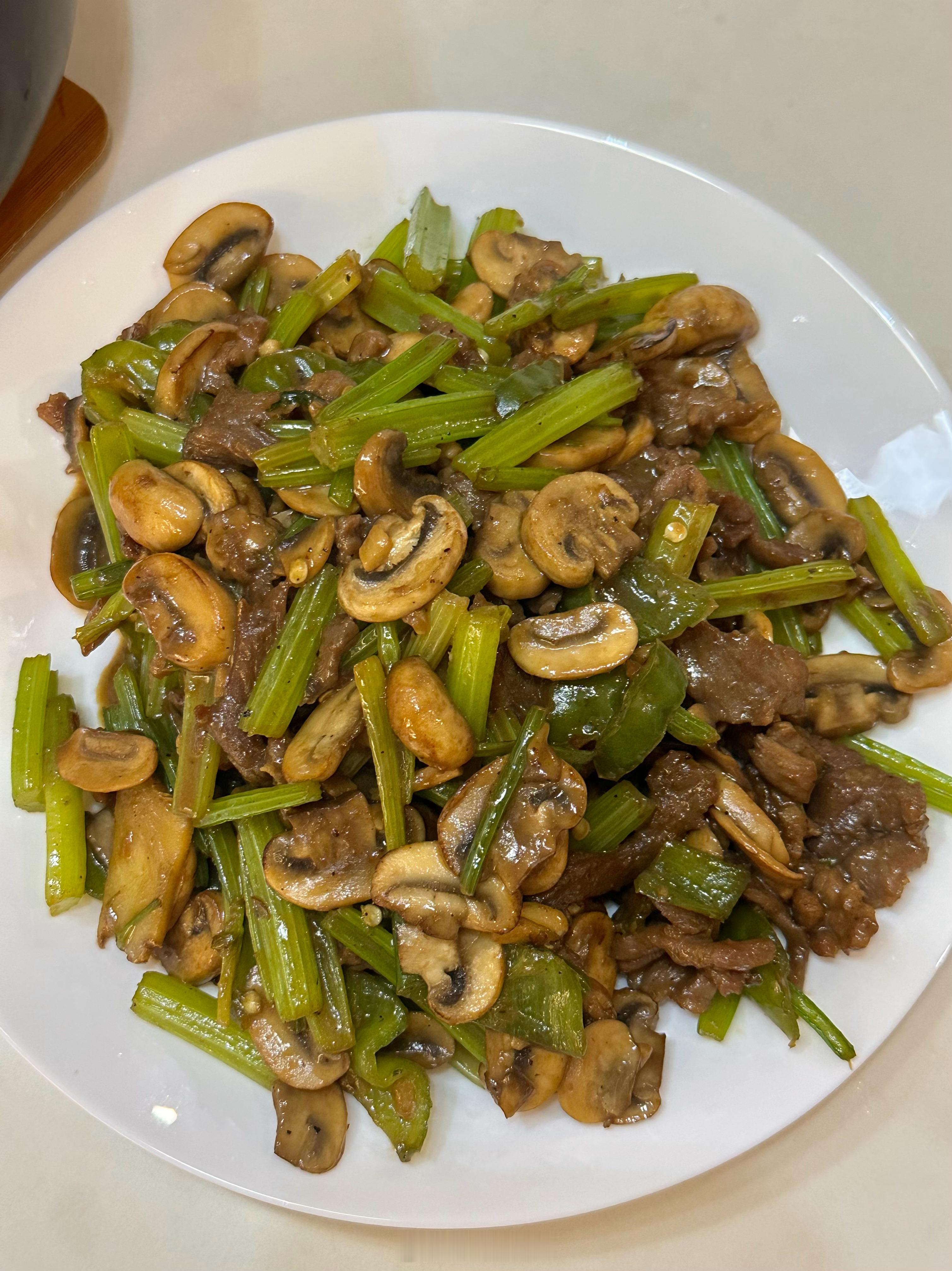 朵饭😋这是我喝过最好喝的冬阴功汤！ 