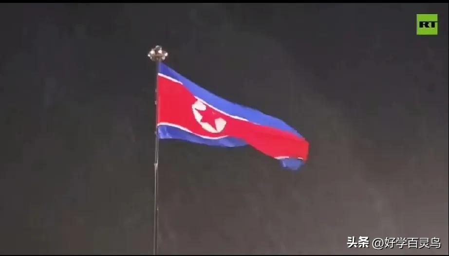 朝鲜大阅兵，有几处亮点。
朝鲜是个神秘的国度，从这次大阅兵就可以看出来。

一、