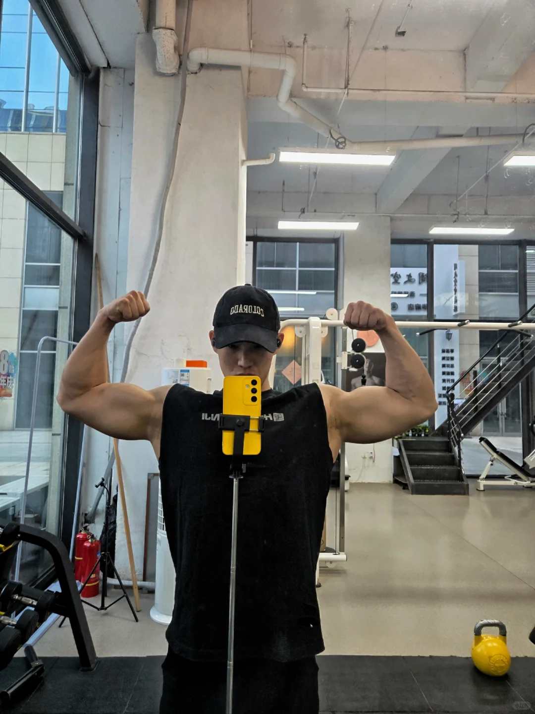 41的手臂看起来好小