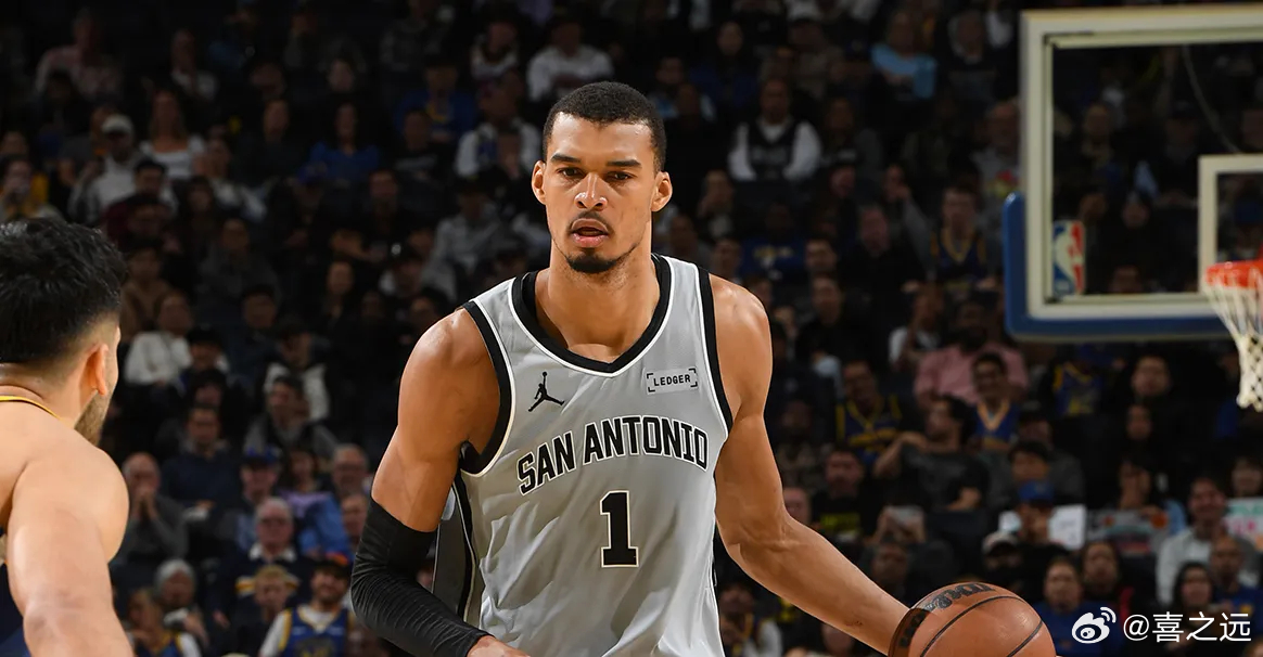 文班亚马连续轰下40+！NBA历史最年轻中锋北京时间4月2日，NBA常规赛继续进