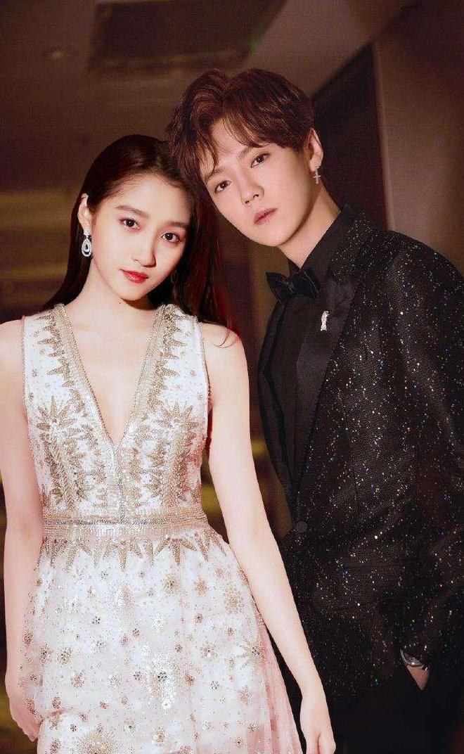 鹿晗演唱会现场喊“老婆”，这是变相暗示已经跟关晓彤分手了吗？
这次鹿晗的南昌演唱