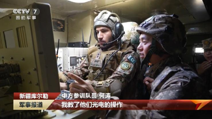 让人眼前一震，中巴陆军联合演习诸多细节曝光，巴方士兵都看傻了

库尔勒戈壁训练场