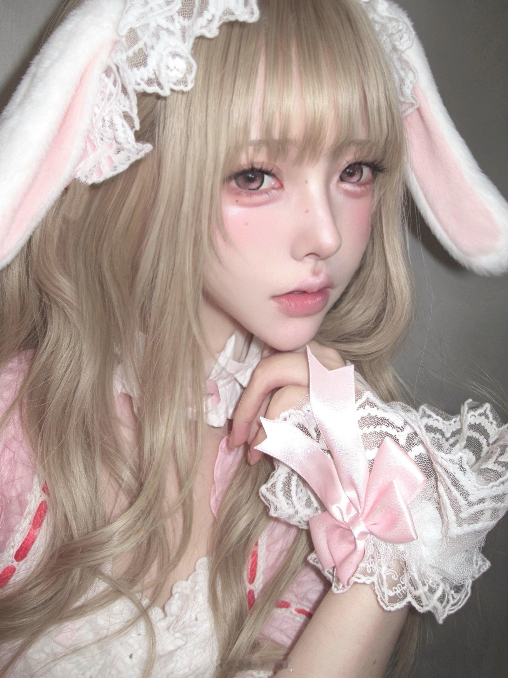 (ᐡ⦁⩊⦁⸝⸝ᐡ ) 