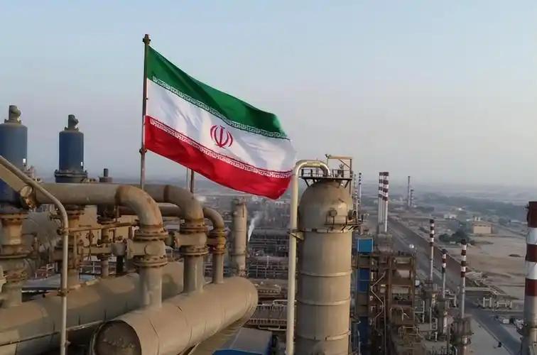 伊朗借力打力，说是无奈也好，说是滑头也罢，反正让海合会的王爷们无可奈何！

1日