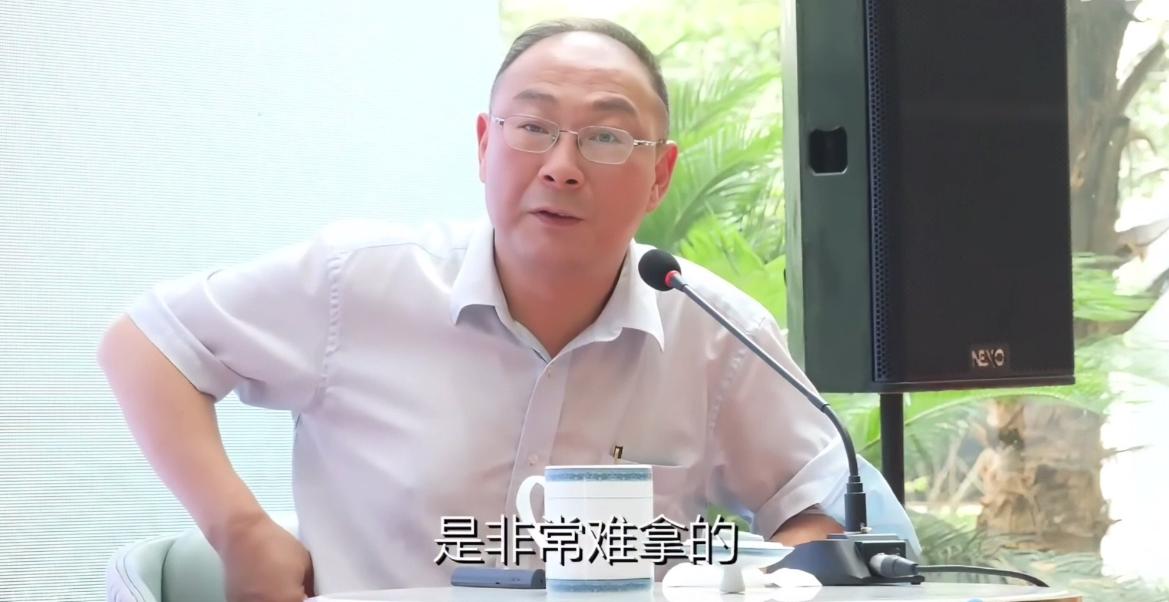 金灿荣：想加入东大国籍，比考清北、拿诺贝尔奖都难！东大的护照是非常难拿的，千万不