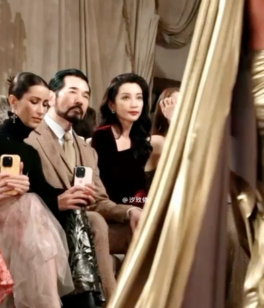 李冰冰越来越好看呢！#费翔李冰冰郑秀晶 中世纪贵族即视感# ​​​