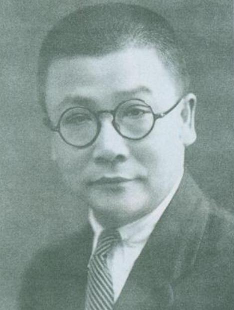 李克农问毛泽东：美国总统上班后第一件事干什么？
1949年12月，毛泽东决定亲自