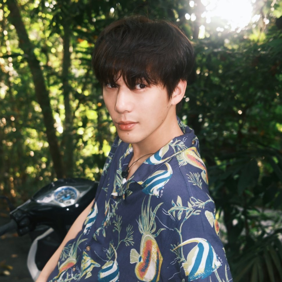 𝙒𝙚𝘾𝙝𝙖𝙩｜优质男生头像｜王安宇头像｜氛围感头像 