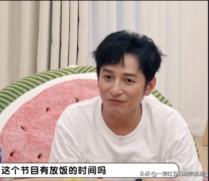 李维嘉模仿倪萍吐槽节目组：“这个节目有放饭的时间吗？”然后吃了20分钟吧，又要开