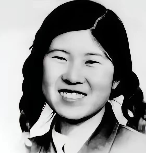 1958年，杨虎城的女儿杨拯陆在筹备婚礼期间离奇失踪，几天后，她的尸体出现在冰雪