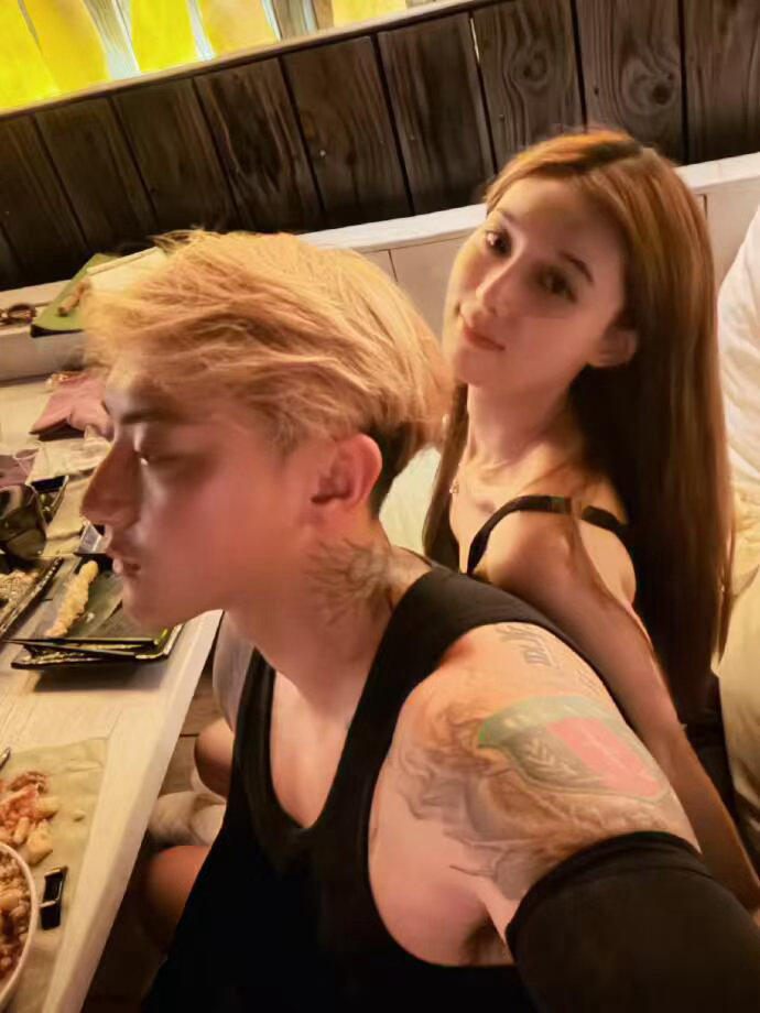 徐艺洋吐槽黄子韬没押韵 黄子韬徐艺洋也太有梗了吧！随时随地即兴押韵互怼，vlog