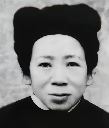 1982年，河北的老太太张翠萍临终前再三叮嘱儿子：“你记着，等我死后，无论你发现
