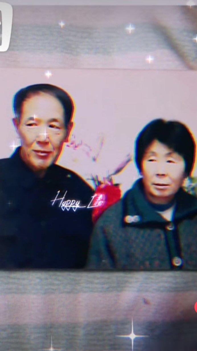 今天是母亲节！怀念在天堂的母亲，希望娘在天堂一切安好！儿非常想你。想妈的感觉，只