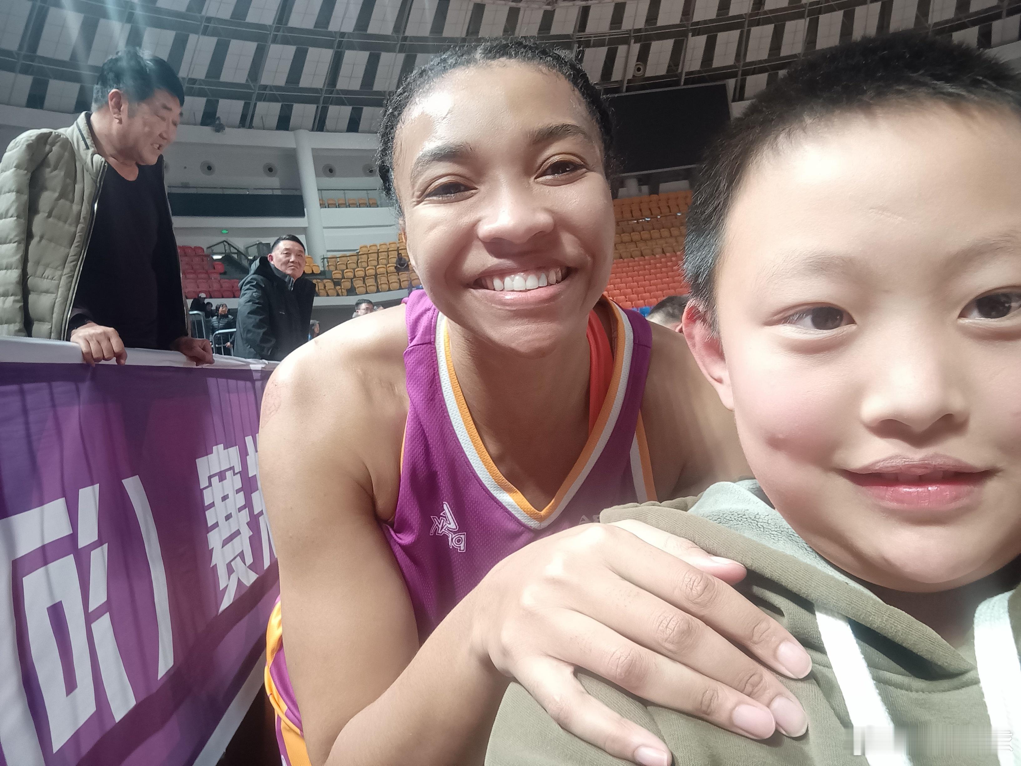 哈哈哈，小徐这次来着了老徐说球之旅河南篮球