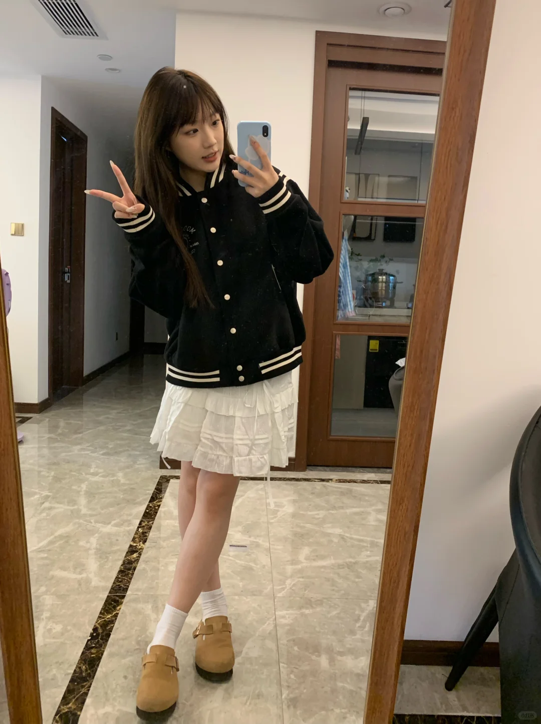 刚吃完椰子挤🥥