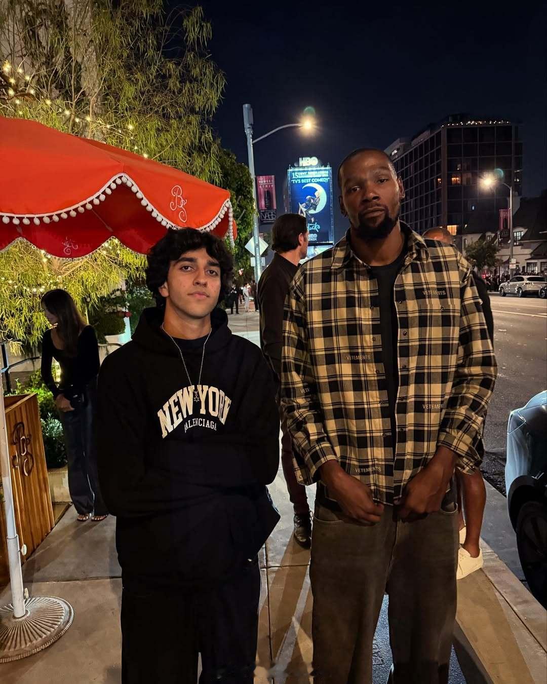 兰特这手拆线了，没有戴护具了杜兰特休斯顿火箭NBA吐槽大会 ​​​
