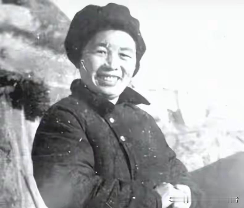 她率500农妇俘敌一个团！共和国第一代女部长，为何蒙冤身亡？
——【名人轶事6】